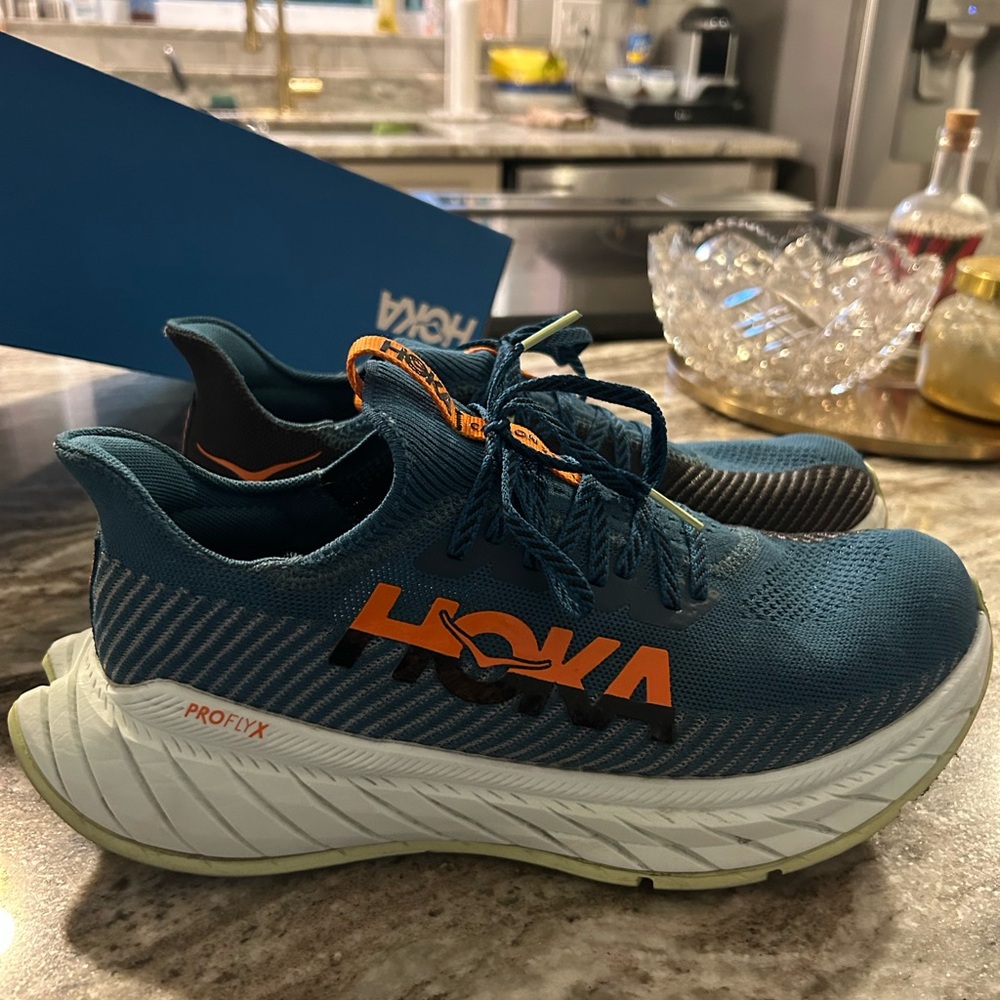 Hoka M Carbon x3